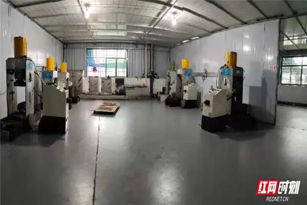 常德液压压榨机,常德固液分离机,常德压滤机,常德粉碎机 常德液压压榨机,常德固液分离机,常德压滤机,常德粉碎机